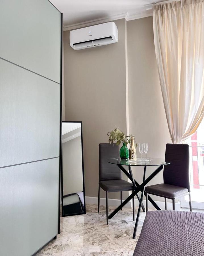 Apartamento Visconti 90 Bari Exterior foto